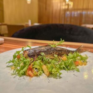鰯とキタアカリのソテー じゃがいもとフレッシュチーズのリピエノ