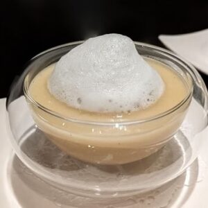 愛ふぁーむプロジェクト紅はるかの濃厚なポタージュ　ヴァニラとダークラムの香り。 トンカ豆の泡をのせて